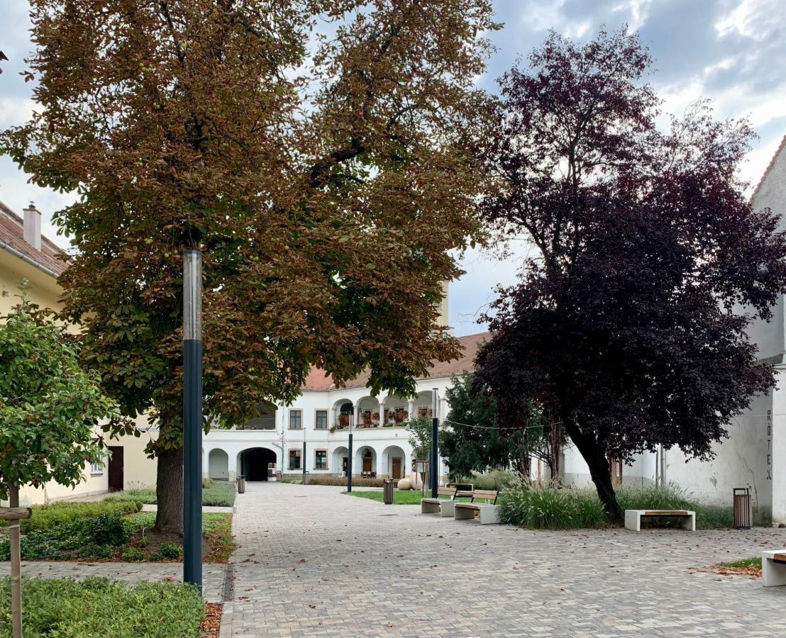 Forst-Haz Apartman Eger Zewnętrze zdjęcie