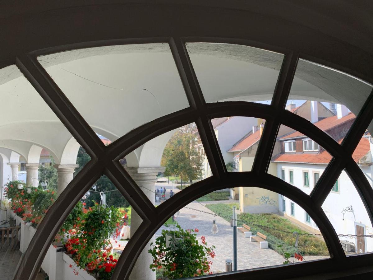 Forst-Haz Apartman Eger Zewnętrze zdjęcie