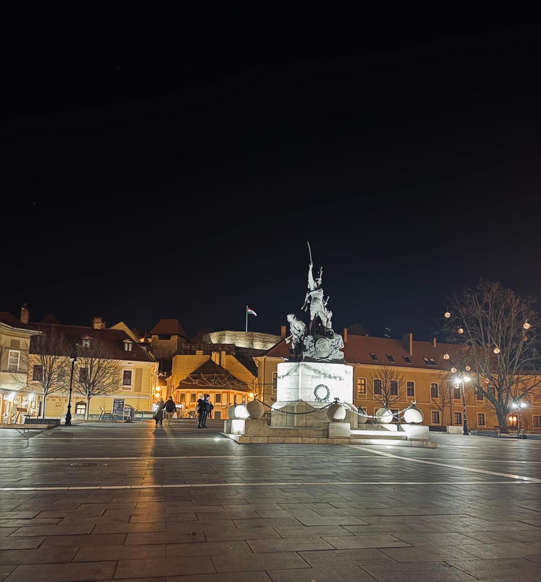 Forst-Haz Apartman Eger Zewnętrze zdjęcie